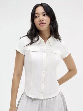 ✰ white short sleeve button down blouse ✰
